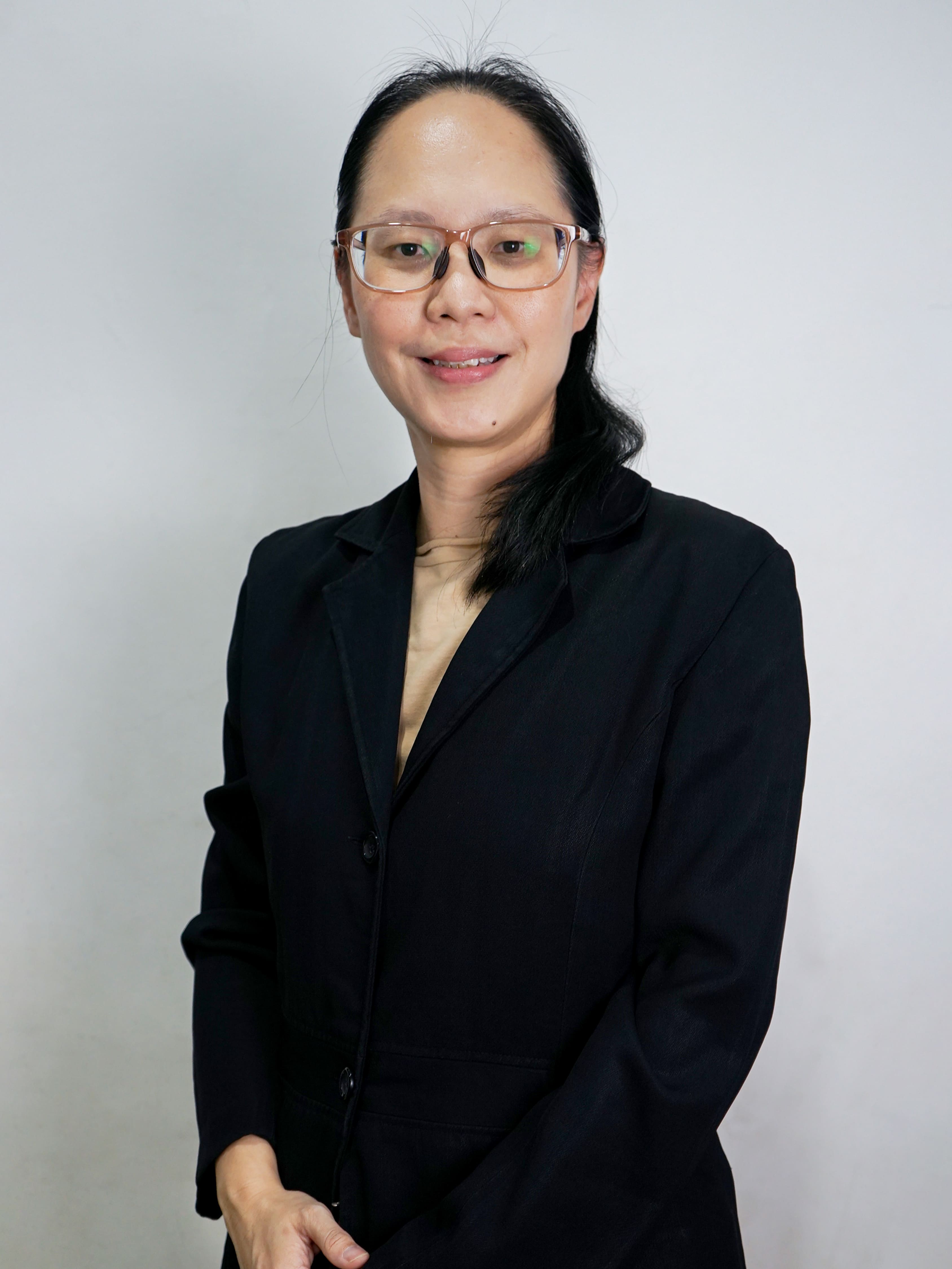 Christiani, S.Kom.